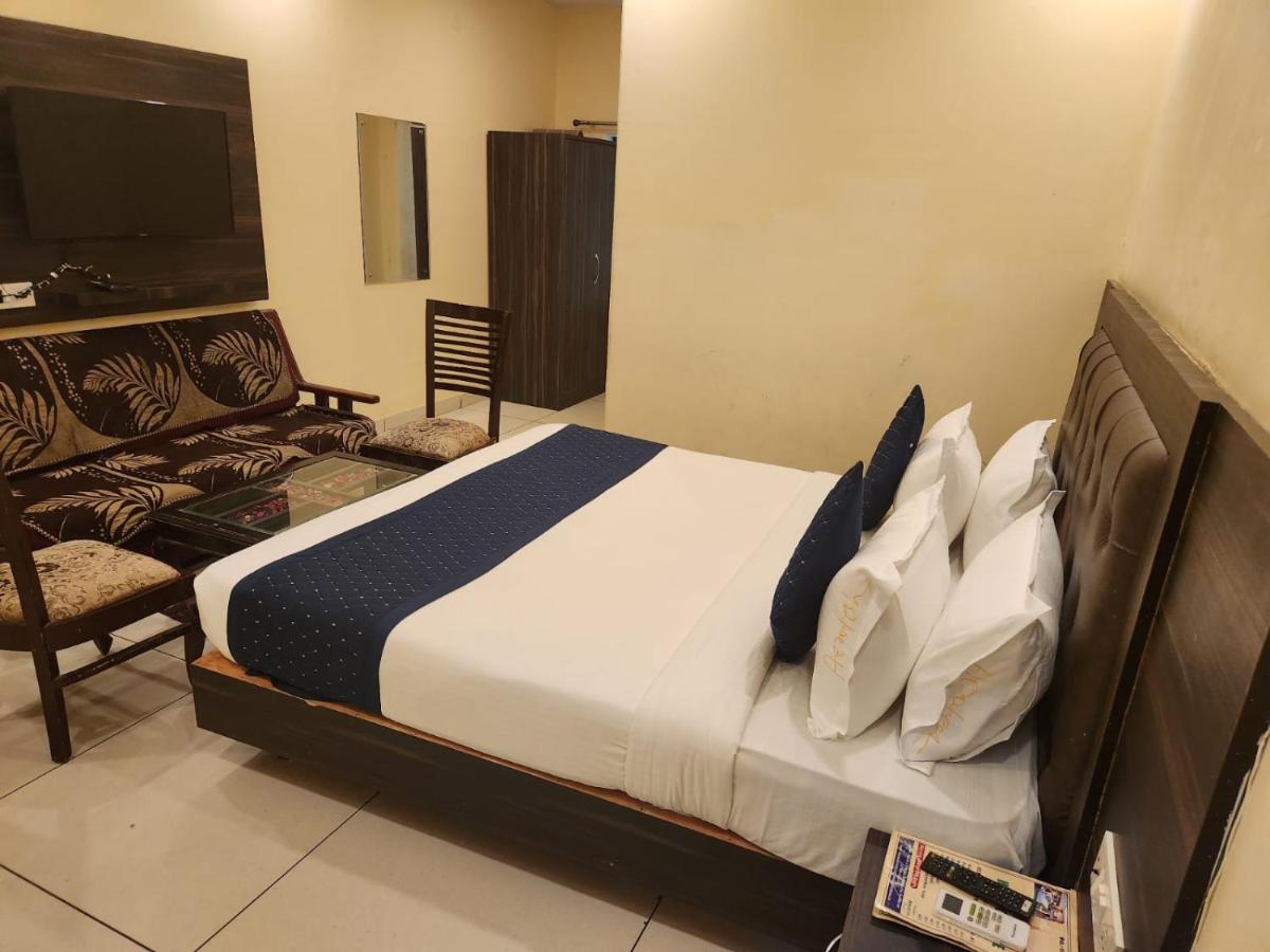 Hotel City Lite Delhi Nuova Delhi Esterno foto