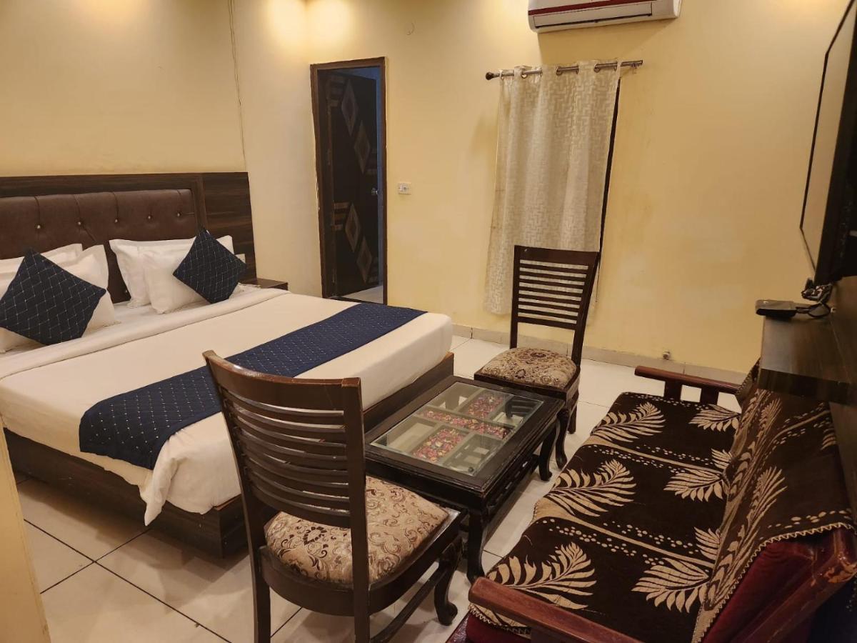 Hotel City Lite Delhi Nuova Delhi Esterno foto
