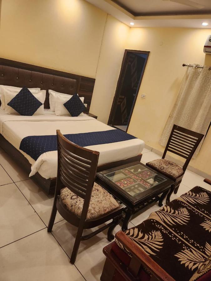 Hotel City Lite Delhi Nuova Delhi Esterno foto