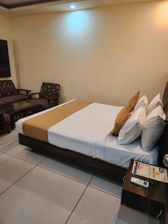 Hotel City Lite Delhi Nuova Delhi Esterno foto